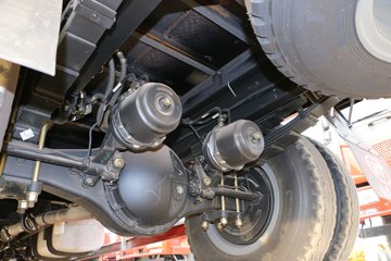 һ����� J6L�п� 180���� 4X2 6.8�������ػ���(8��)ͼƬ