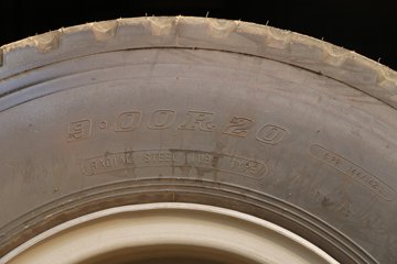 һ����� J6L�п� 180���� 4X2 6.8�������ػ���(8��)ͼƬ