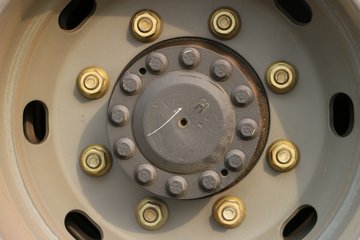 һ����� J6L�п� 180���� 4X2 6.8�������ػ���(8��)ͼƬ