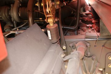 һ����� J6L�п� 180���� 4X2 6.8�������ػ���(8��)ͼƬ