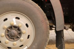 一汽解放 J6L中卡 180马力 4X2 6.8米栏板载货车(8挡)(CA1160P62K1L4E5)