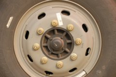 一汽解放 J6L中卡 180马力 4X2 6.8米栏板载货车(8挡)(CA1160P62K1L4E5)