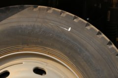 一汽解放 J6L中卡 180马力 7.7米厢式载货车(8挡)(CA5160XXYP62K1L5E5)