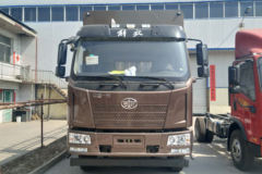 一汽解放 J6L中卡 220马力 4X2 6.75米仓栅式载货车(CA5180CCYP62K1L4E5)