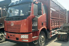 一汽解放 J6L中卡 220马力 4X2 6.75米仓栅式载货车(CA5180CCYP62K1L4E5)