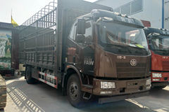 一汽解放 J6L中卡 220马力 4X2 6.75米仓栅式载货车(CA5180CCYP62K1L4E5)