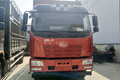 一汽解放 J6L中卡 220马力 4X2 6.75米仓栅式载货车(CA5180CCYP62K1L4E5)
