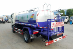 东风 多利卡D6 102马力 4X2 洒水车(程力威牌)(CLW5070GSSD5)