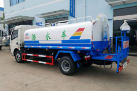 东风多利卡底盘&nbsp;洒水车/喷洒车外观图片