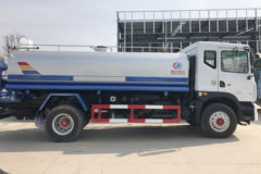 东风 多利卡D9 185马力 4X2 洒水车(程力威牌)(CLW5181GSSD5)