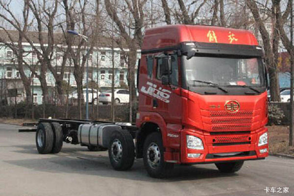 青岛解放 JH6重卡 290马力 6X2 7.7米仓栅式载货车(CA5250CCYP26K1L5T3E5A80)