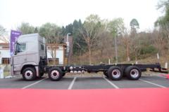 现代商用车 创虎XCIENT重卡 轻量化 440马力 8X4 载货车底盘(CHM1310KPQ80V)