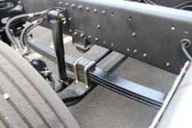 创虎XCIENT&nbsp;载货车底盘                                                图片