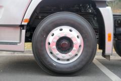 现代商用车 创虎XCIENT重卡 轻量化 440马力 8X4 载货车底盘(CHM1310KPQ80V)