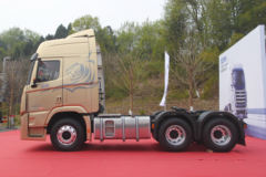 现代商用车 创虎XCIENT重卡 黄金特别版 520马力 6X4牵引车(CHM4251KPQ49V)