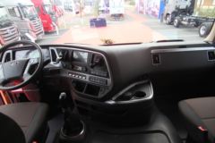 现代商用车 创虎XCIENT重卡 黄金特别版 520马力 6X4牵引车(CHM4251KPQ49V)