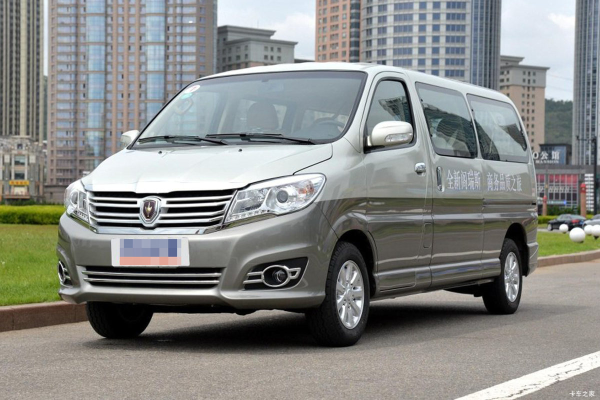 金杯 阁瑞斯 2018款 豪华型 151马力 7座 2.7L短轴商务车