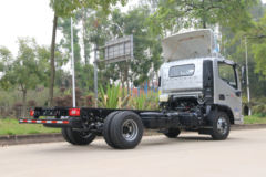 福田 奥铃CTS 150马力 4.18米单排栏板轻卡底盘(AMT自动挡)(BJ1048V9JDA-FA)