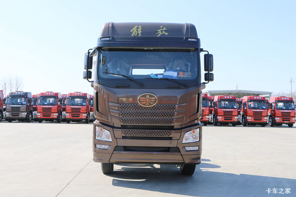 �������½��JH6420����8*4�ػ����һ�3.5��Ԫ