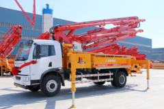 青岛解放 龙V 220马力 4X2 混凝土泵车(海隆吉特牌)(ZHL5200THB)