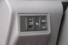 福田 奥铃CTX中卡 156马力 4X2 6.2米排半栏板载货车(BJ1169VKPEG-F2)