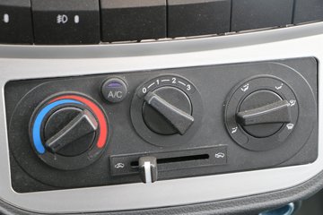 ����;�� T3(ԭС����W) 110���� ���� 3.7�׵�������΢��ͼƬ