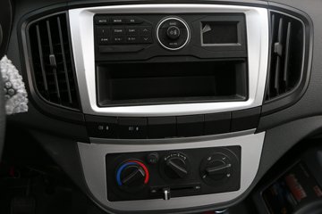 ����;�� T3(ԭС����W) 110���� ���� 3.7�׵�������΢��ͼƬ