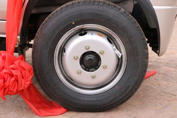 ����;�� T3(ԭС����W) 110���� ���� 3.7�׵�������΢��ͼƬ