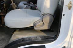 江铃 凯运升级版 116马力 4.08米单排厢式轻卡(JX5042XXYXGE2) 江铃 凯运升级版 116马力 4.08米单排厢式轻卡(JX5042XXYXGE2)