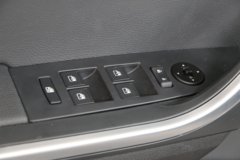 江铃 域虎7 2018款 经典版 豪华型 2.4T柴油 140马力 手动 两驱 双排皮卡
