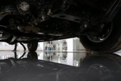 江铃 域虎7 2018款 经典版 豪华型 2.4T柴油 140马力 手动 两驱 双排皮卡