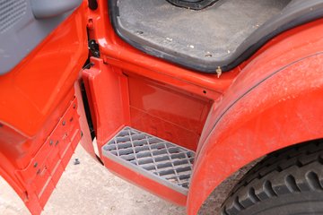 ���� ������K8 160���� 4X2 6.2���Ű������ػ���ͼƬ