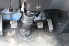 东风途逸 T5 1.5L 110马力 3.4米单排栏板小卡(EQ1031S15QD)