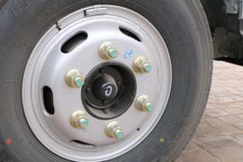 骏铃E6&nbsp;载货车底盘                                                图片