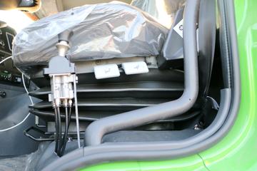 �ൺ��� ��V�ؿ� 350���� 6X4 6.2����ж��ͼƬ