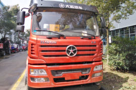 湖北大运底盘&nbsp;随车吊外观图片