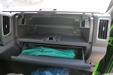 ���� ����E3 140���� 4X2 4��LNG��ж��ͼƬ