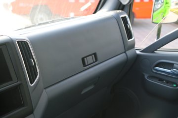 ���� ����E3 140���� 4X2 4��LNG��ж��ͼƬ