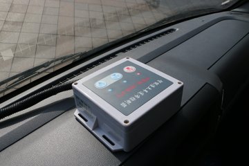 ���� ����E3 140���� 4X2 4��LNG��ж��ͼƬ