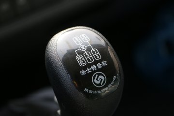 ���� ����E3 140���� 4X2 4��LNG��ж��ͼƬ