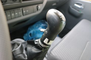 ���� ����E3 140���� 4X2 4��LNG��ж��ͼƬ