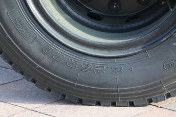 ���� ����E3 140���� 4X2 4��LNG��ж��ͼƬ