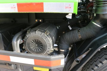 ���� ����E3 140���� 4X2 4��LNG��ж��ͼƬ