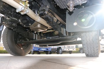 ���� ����E3 140���� 4X2 4��LNG��ж��ͼƬ