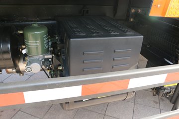 ���� ����E3 140���� 4X2 4��LNG��ж��ͼƬ