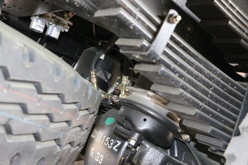 ���� ����E3 140���� 4X2 4��LNG��ж��ͼƬ