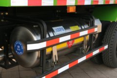 福田 瑞沃E3 140马力 4X2 4米LNG自卸车(BJ3043D8JCA-FA)