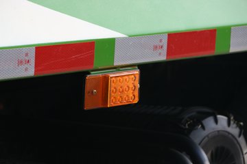 ���� ����E3 140���� 4X2 4��LNG��ж��ͼƬ