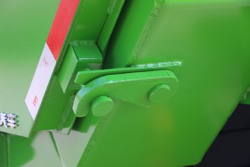 ���� ����E3 140���� 4X2 4��LNG��ж��ͼƬ