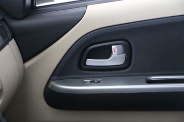 �������ͳ� ���M70 2017�� ������ 116���� 1.5Lƽ�����������ͼƬ